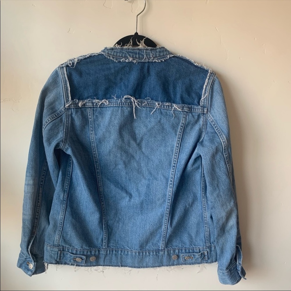 Madewell distressed Denim jacket - Picture 3 of 4